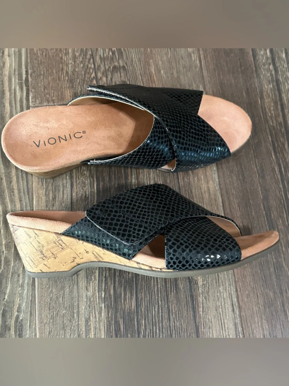 VIONIC Paradise Leticia crisscross wedge heel sandal black womens 6.5